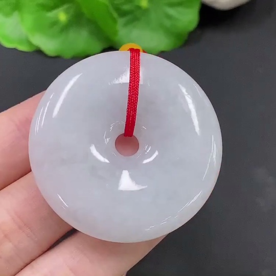 F25918472 Jadeite Peace Knot with a total weight of approximately 36.4 grams (including rope weight)