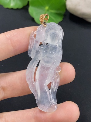 F41937001 翡翠观音挂件 18k金扣头 配镶钻石 货品总重约9.35g