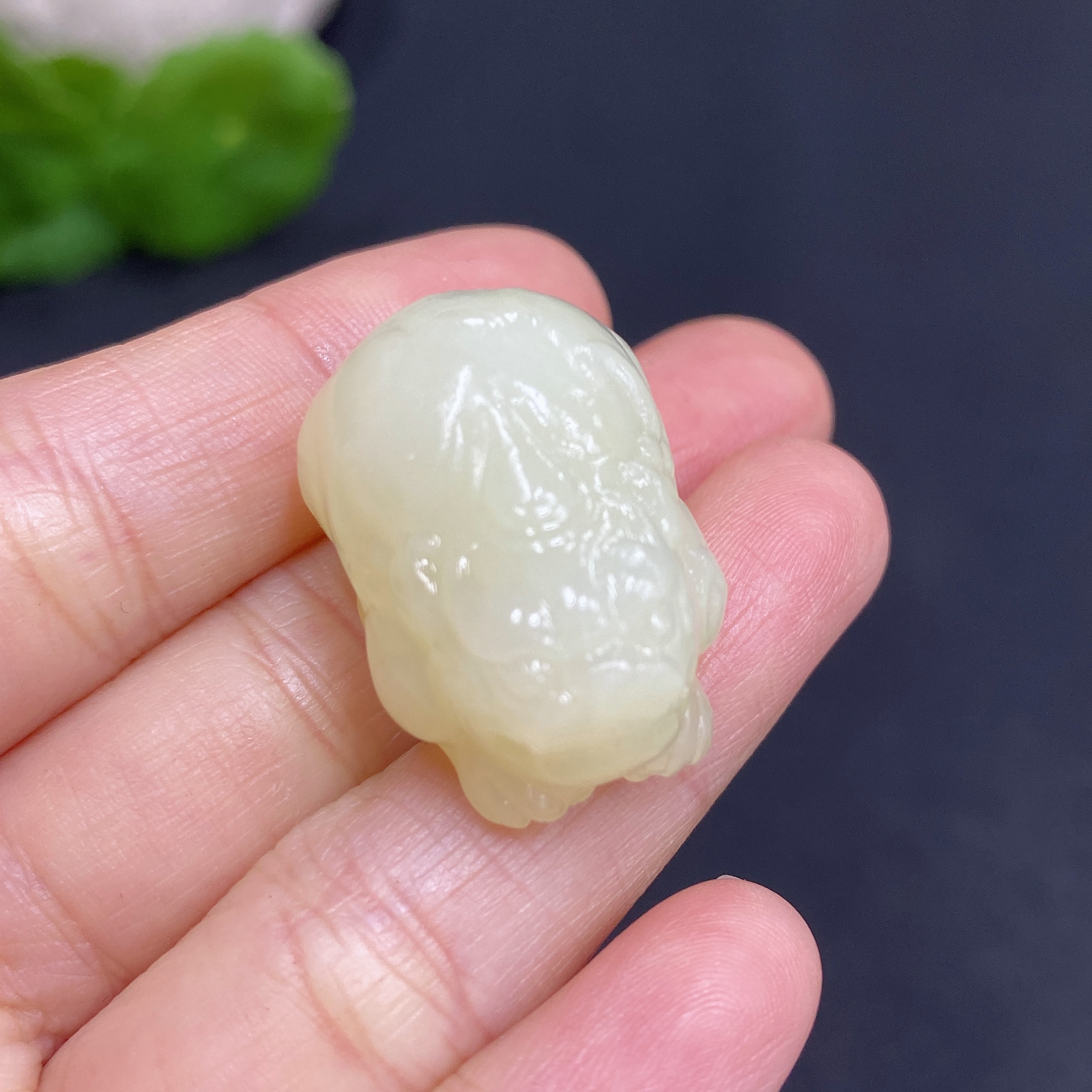 H30466488 Hetian Jade Pendant Pixiu Total Weight About 13.5g