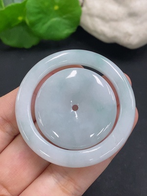 F32801123 Jadeite Mother-Child Button Pendant