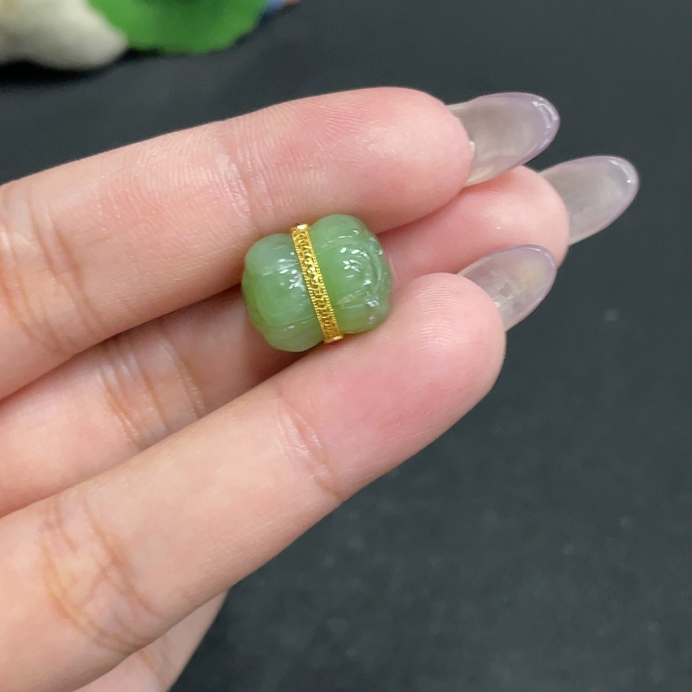 H34957080 Hetian Jade Jasper Inlaid Pendant 'Blooming Wealth'