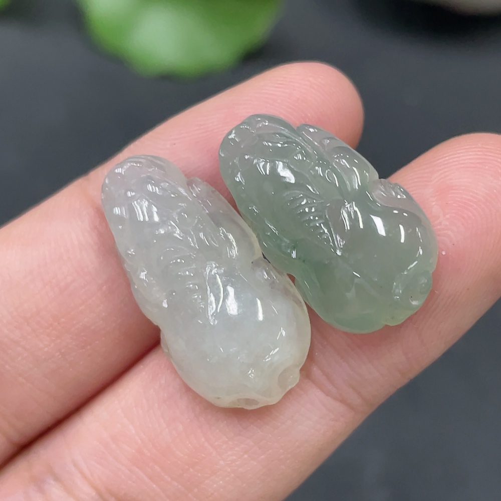 F20268576 Jadeite Pixiu Pendant Sell as a Lot