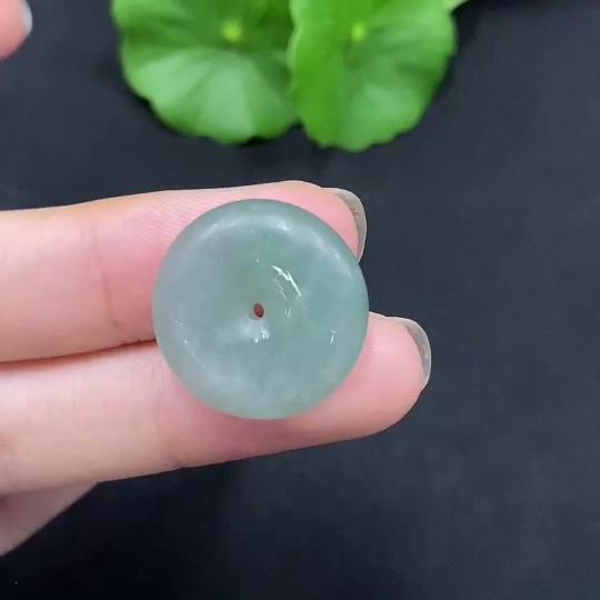 F28254716 JadeitePeace Knot Pendant