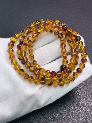 C33891434 Amber Beaded Necklace, Total Weight Approx. 16.70g, Bead Size About 6.2mm