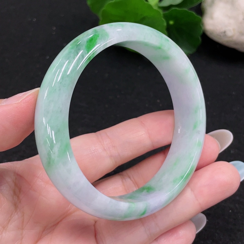F33872969 Jadeite Round Bangle Size 56.7 Total Weight Approx. 60.8g (with Other Mineral Components) (Cracked)