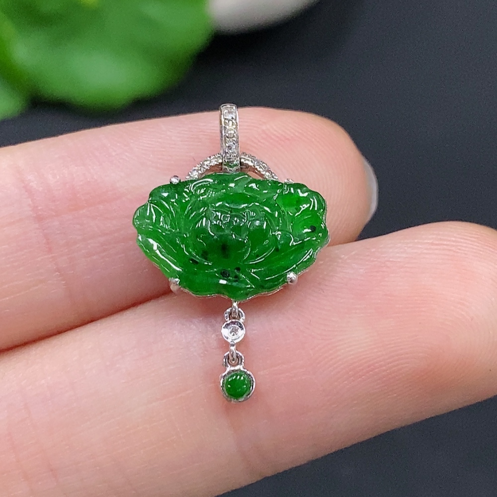 F29392683 Jadeite Inlaid Pendant 18K Gold Total Weight Approx. 1.3g