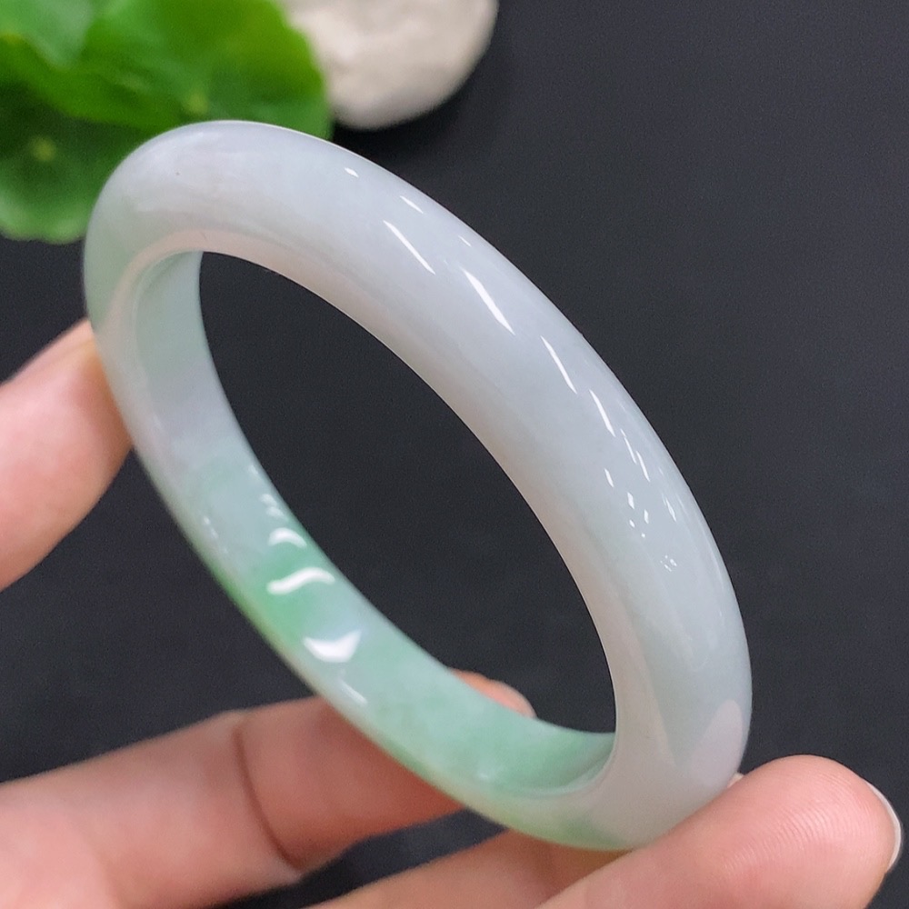 F32806502 Jadeite Round Bangle Total Weight Approx. 41.2g Size 54