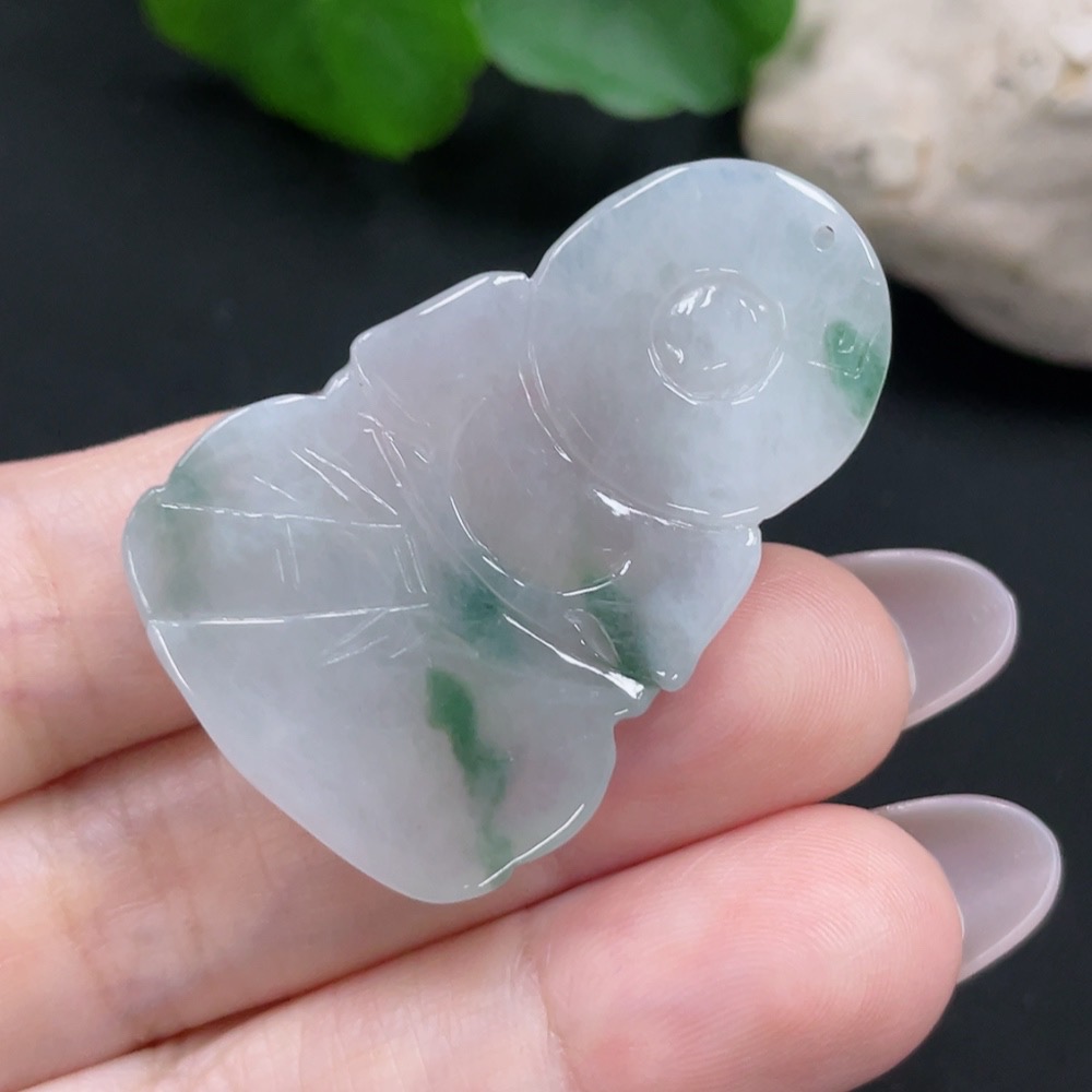 F31675764 Jadeite Guanyin Pendant Total Weight: Approx. 11.6g