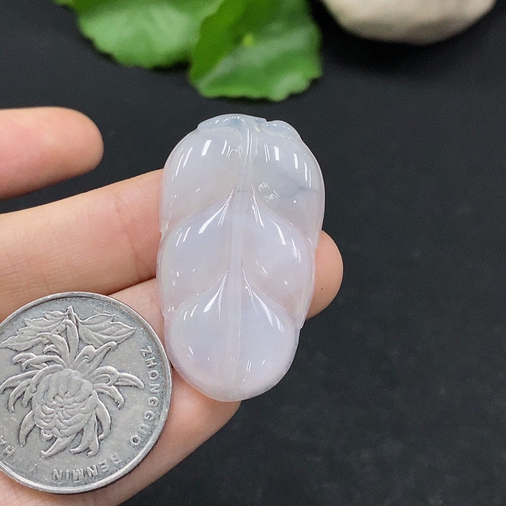 F33867294 Jadeite Leaf Pendant Total Weight Approx. 6.23g