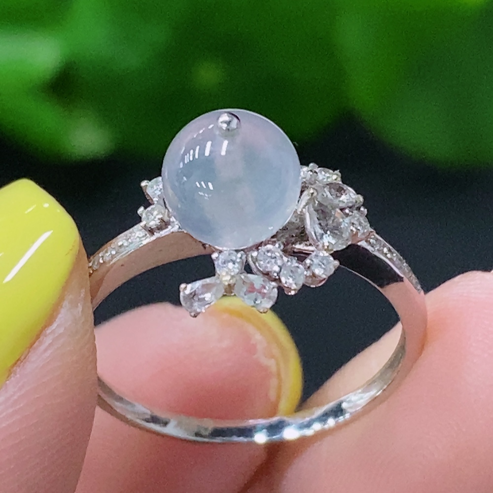 F28200631 Jadeite Inlaid Ring 18K Gold Size 13 Stone 6.5mm Approx. Total Weight 2.2g (Only Smallest Accent Stones Are Diamonds)