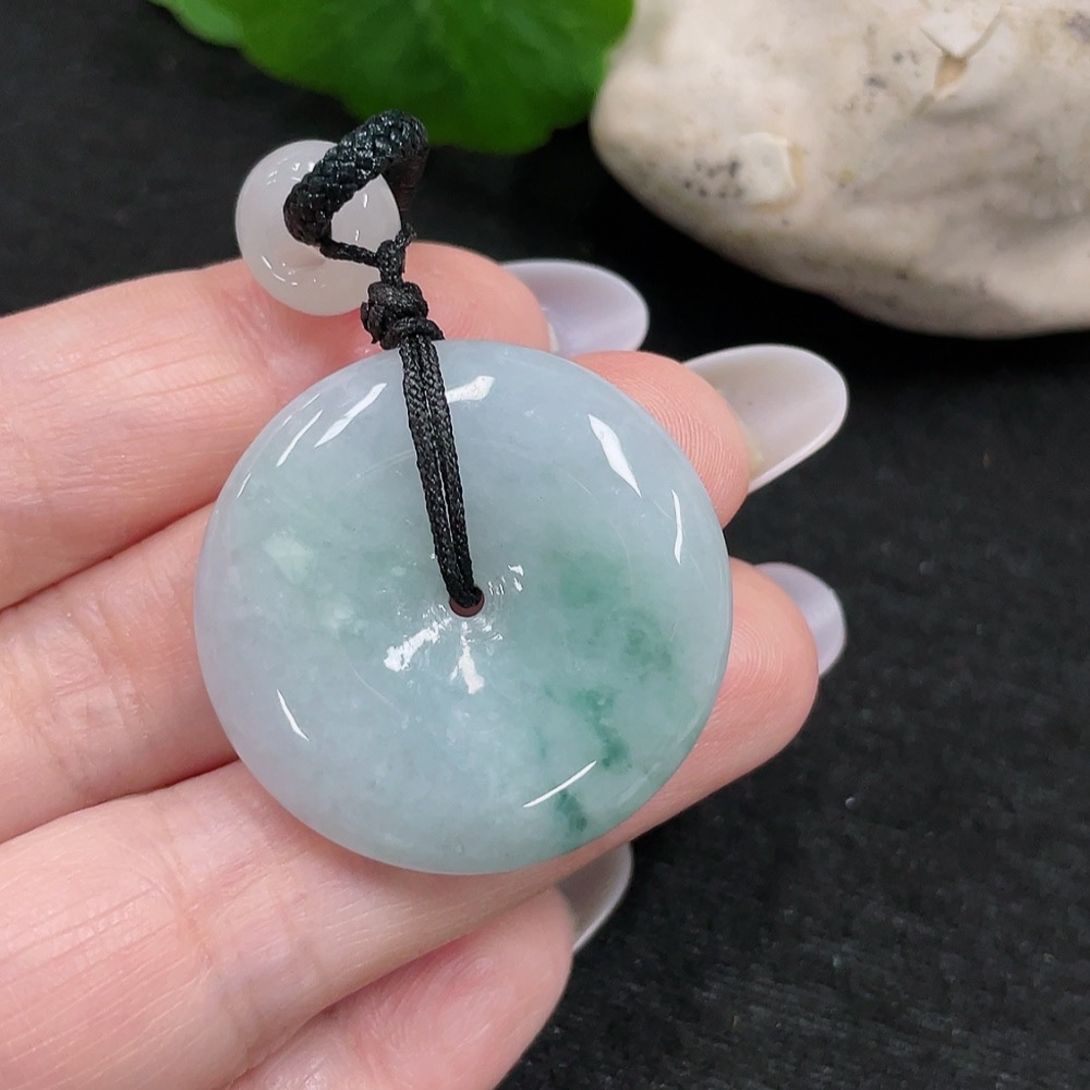 F33900152 Jadeite Peace Knot Pendant Total Weight Approx. 13.7g (Including Cord Weight) (Matching Beads Non-Grade A)