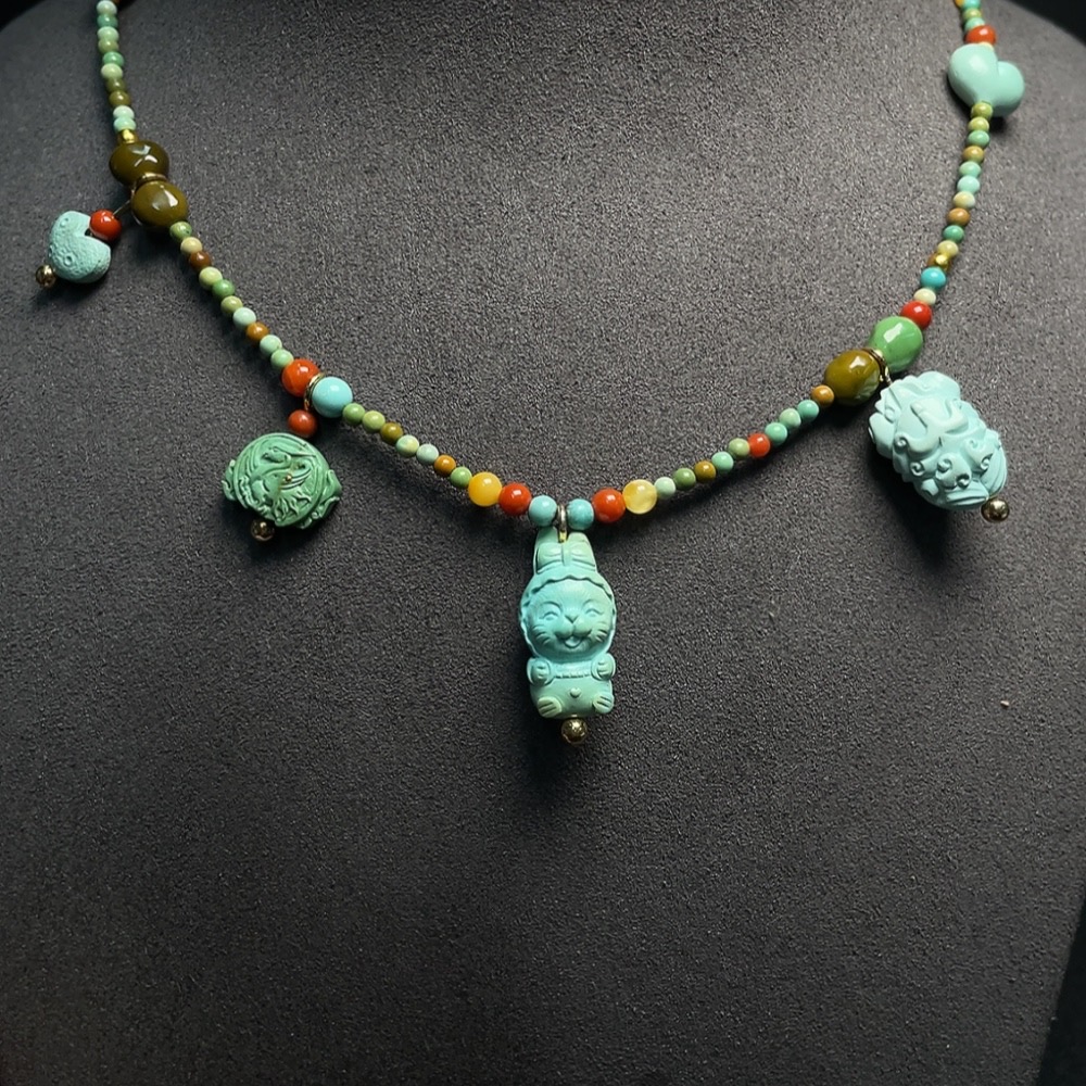 C34008363 Turquoise necklace containing other mineral components, non-gold, total product weight approximately 16.94g (including minerals)