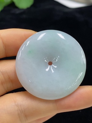 F34948862 Jadeite Peace Knot Pendant Total Weight Approx. 18.19g