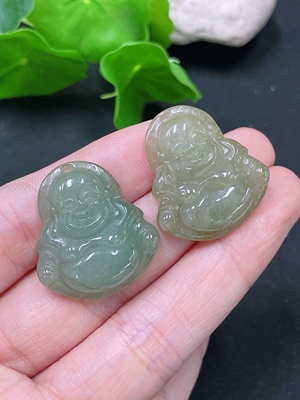F33918892 Jadeite Buddha Pendant Sell as a Lot