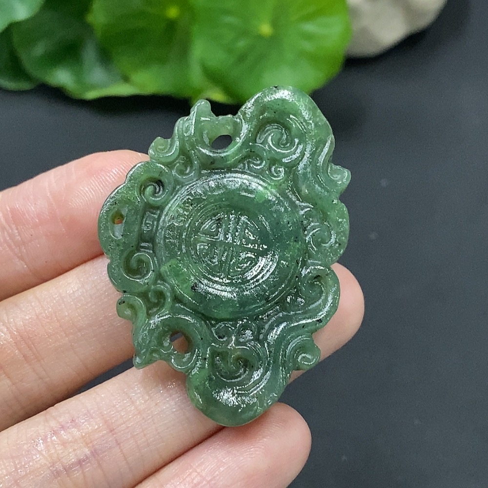 H08453082 Hetian Jade Pendant Total Weight 14.2g