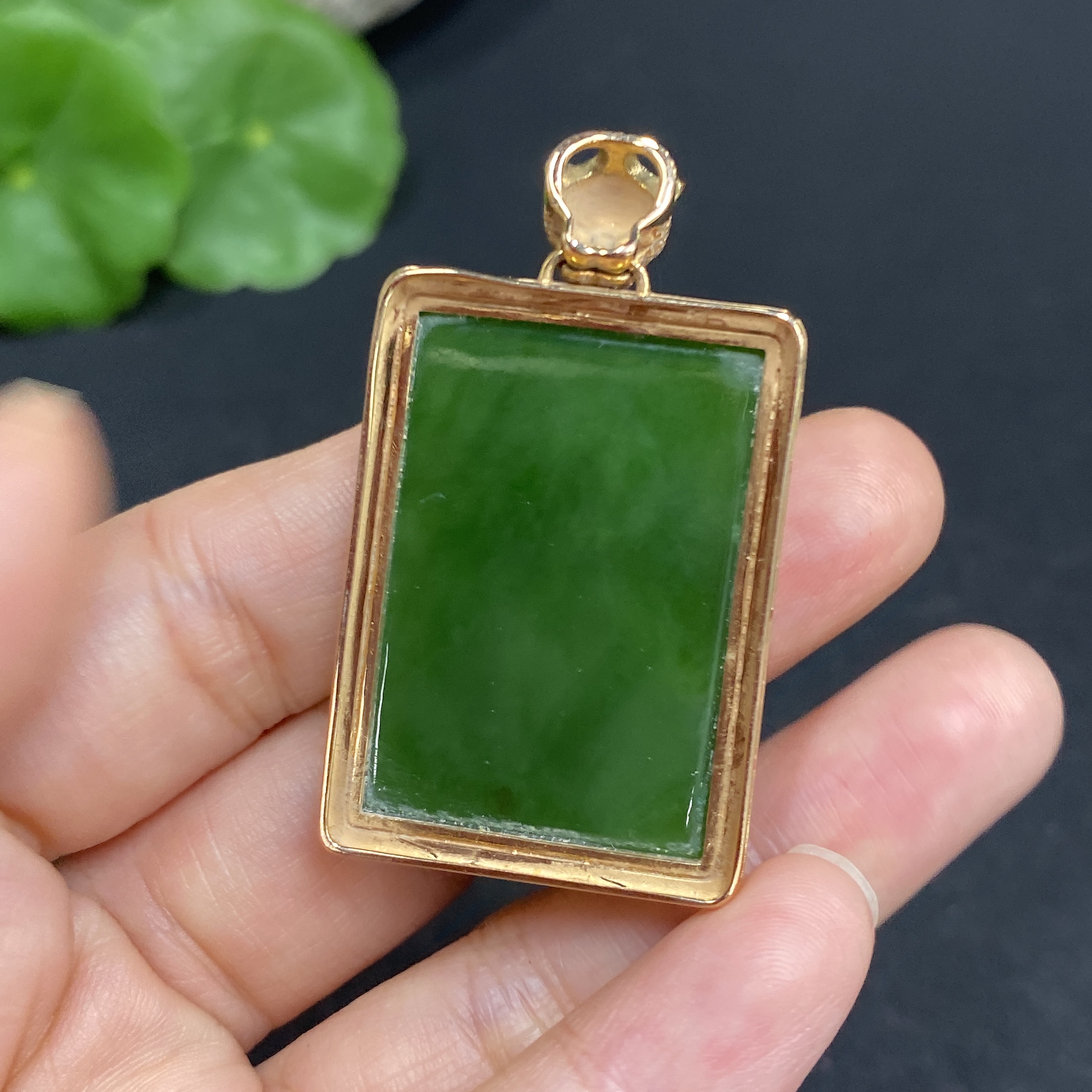 H32814224 Hetian Jade Inlaid Plain Pendant with 18K Gold and Diamonds, Total Weight Approx. 15.3g
