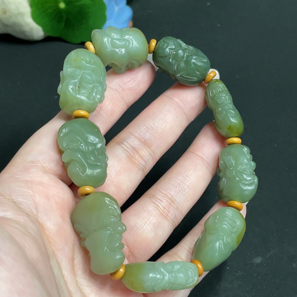 H27111726 Hetian Jade Arhat Bracelet (18 Arhats)