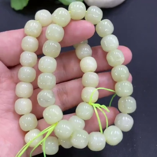 H11158265 Hetian Jade Bead Strand, Approx. 9.5mm, Total Weight 61g