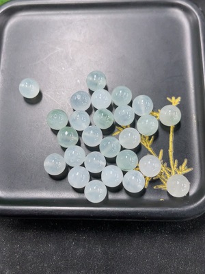 F46551435 翡翠珠子 一手走 货品总约重 含小袋14.83g