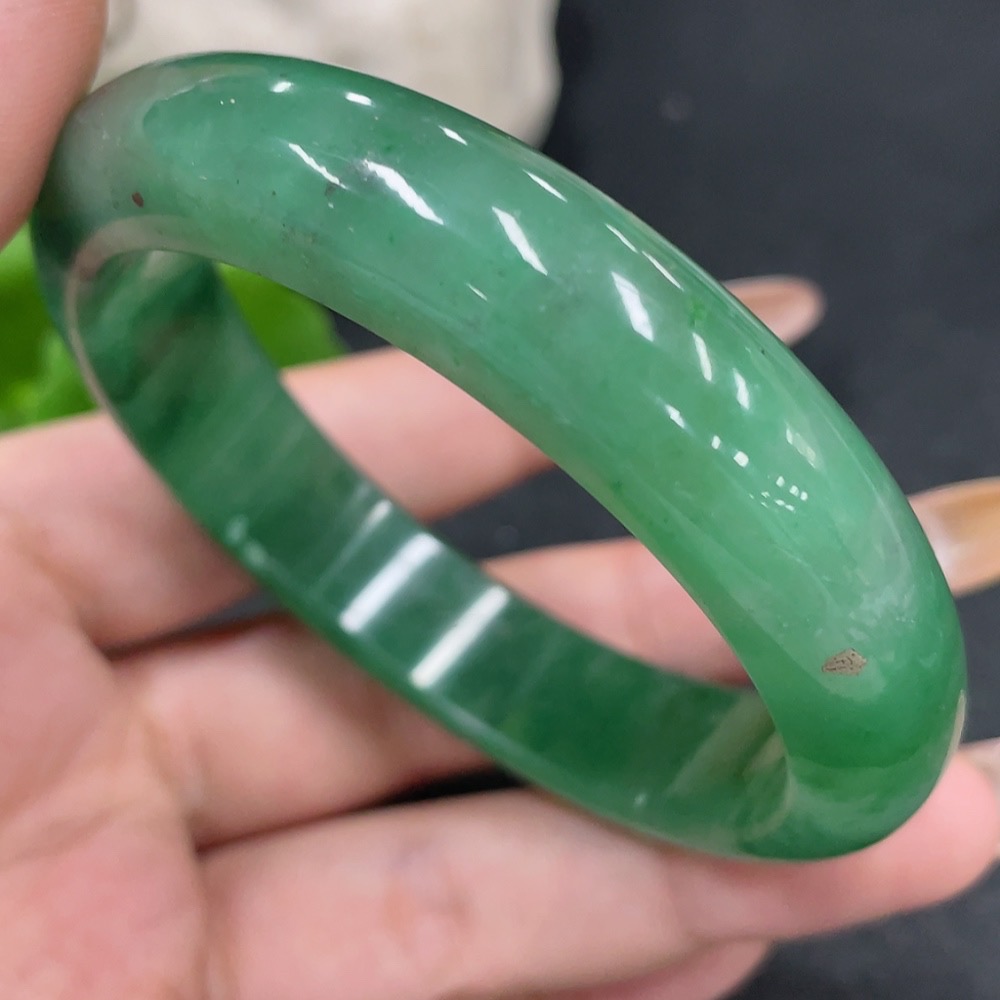 H32776689 African Emerald (Dulong Jade)