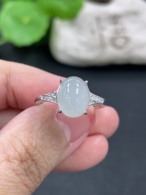 F40807908 翡翠蛋面镶嵌戒指 非金镶 活动圈口 货品总重约2.9g