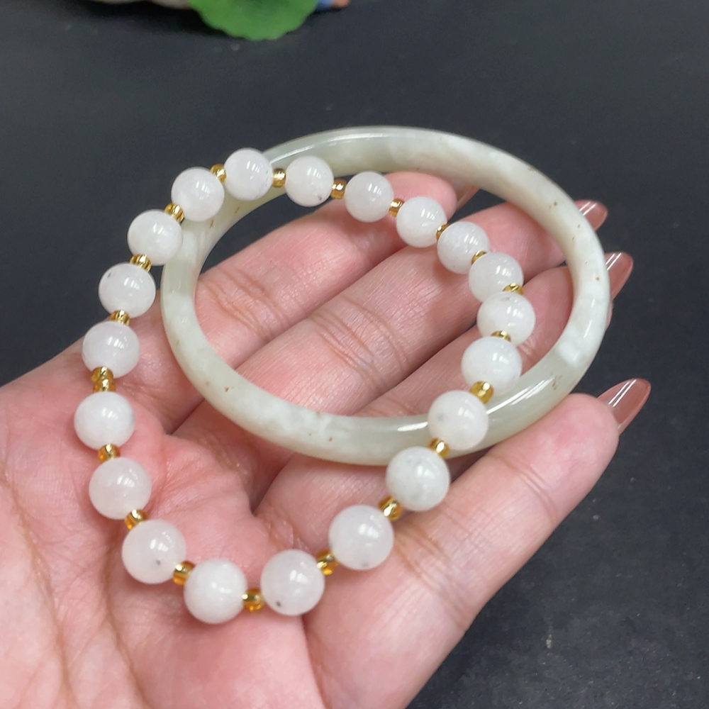 H35119561 Hetian Jade Round Bracelet Bracelet Total Weight Approximately 35.8g Containing Other Mineral Components