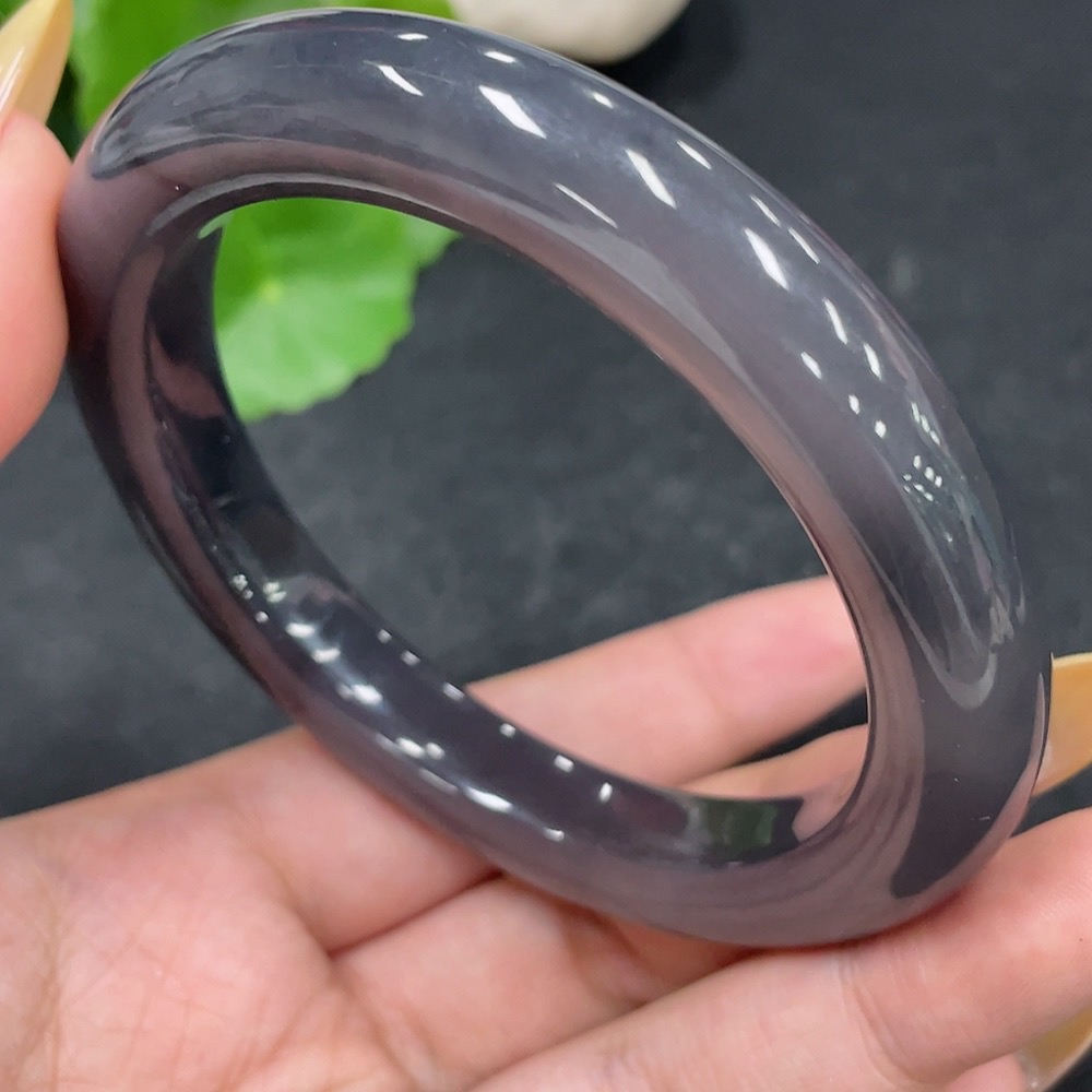 H31664486 Hetian Jade Round Bracelet Size 60.8 Total Weight Approx. 86.3g