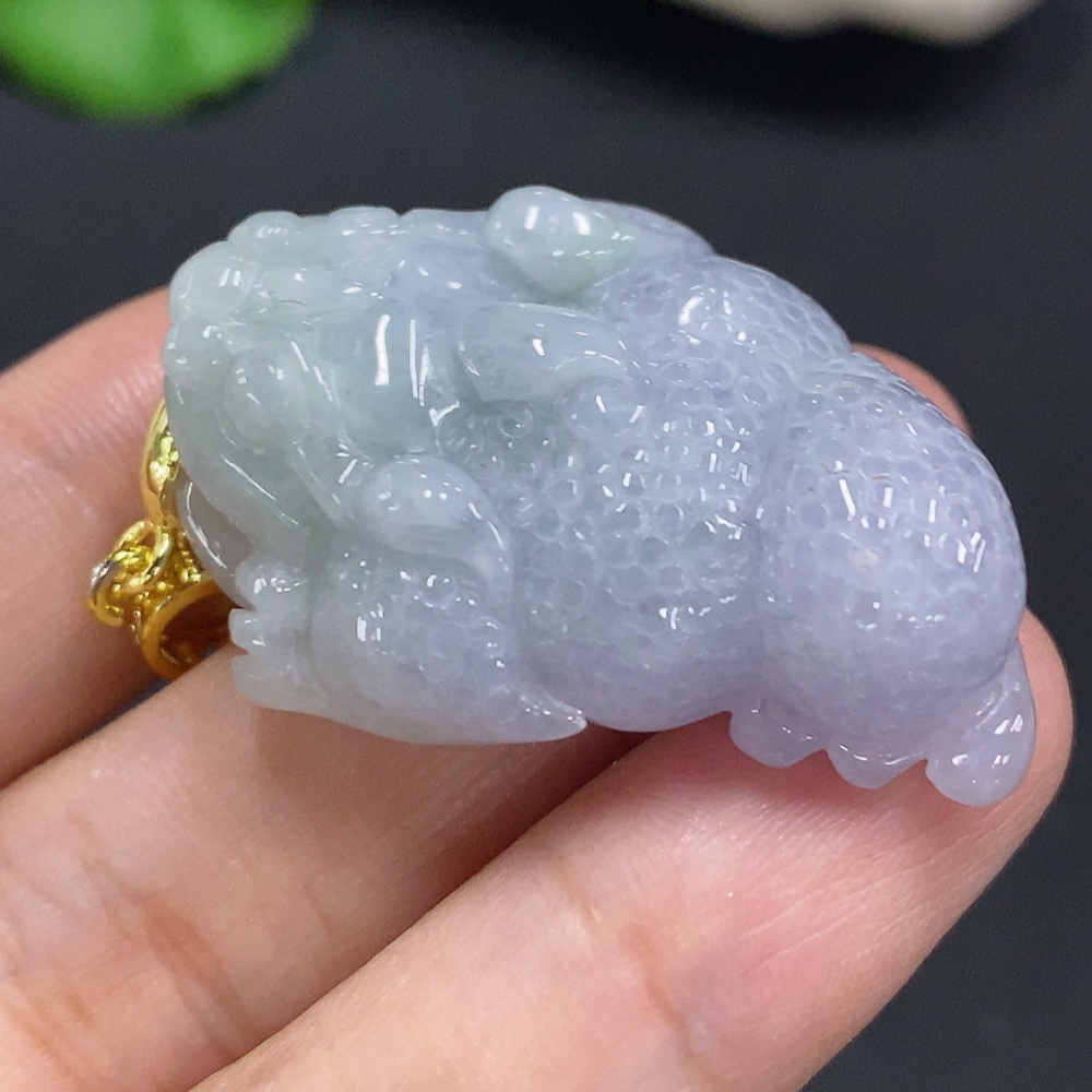 F26036233 Jadeite Three-legged Golden Toad Pendant Non-gold Inlaid Total Weight About 21g