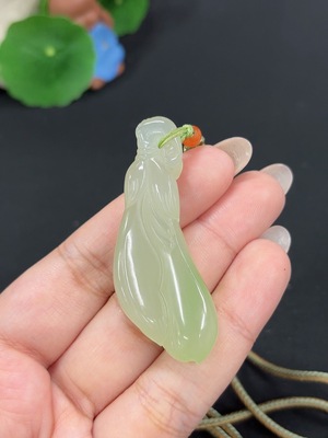 H43141124 和田玉挂件 玉兰花 货品总重约[含绳]21.9g