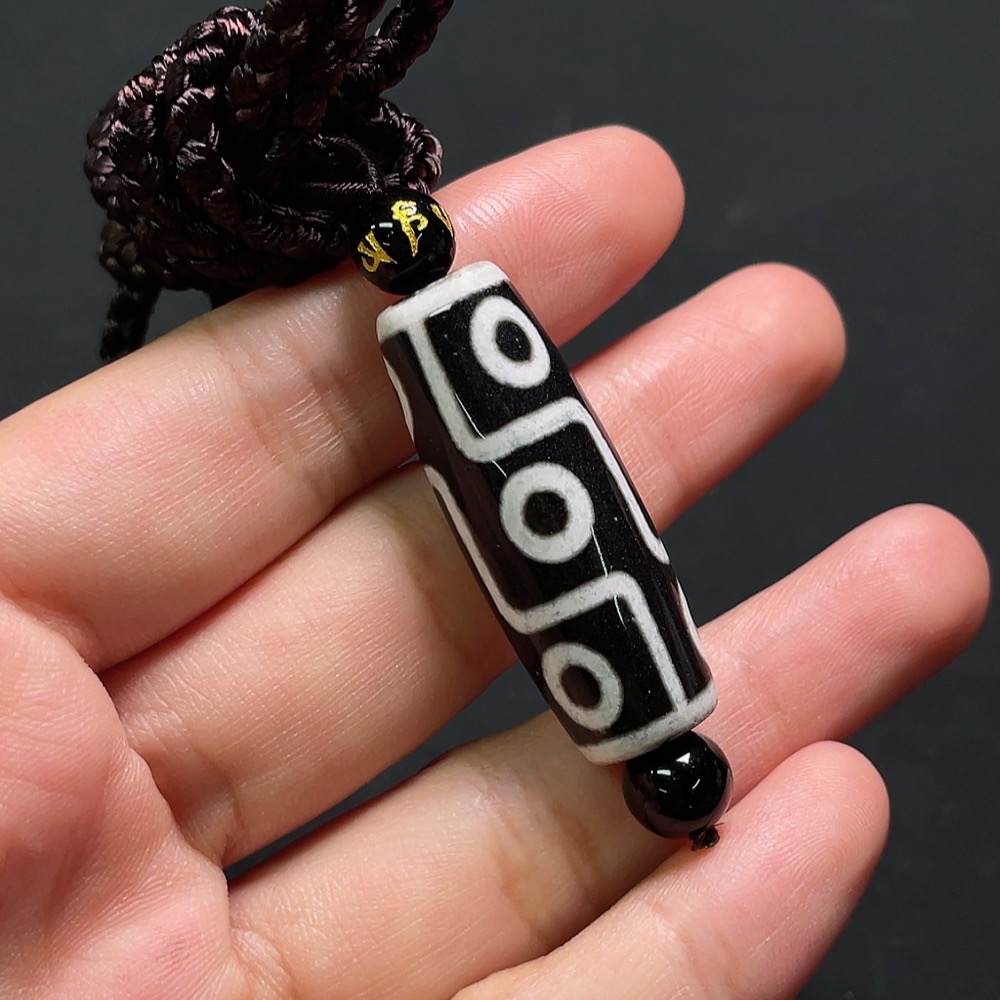 W32763500 Dzi bead pendant (Total weight with rope approx. 19.20g, size approx. 38.4mm)