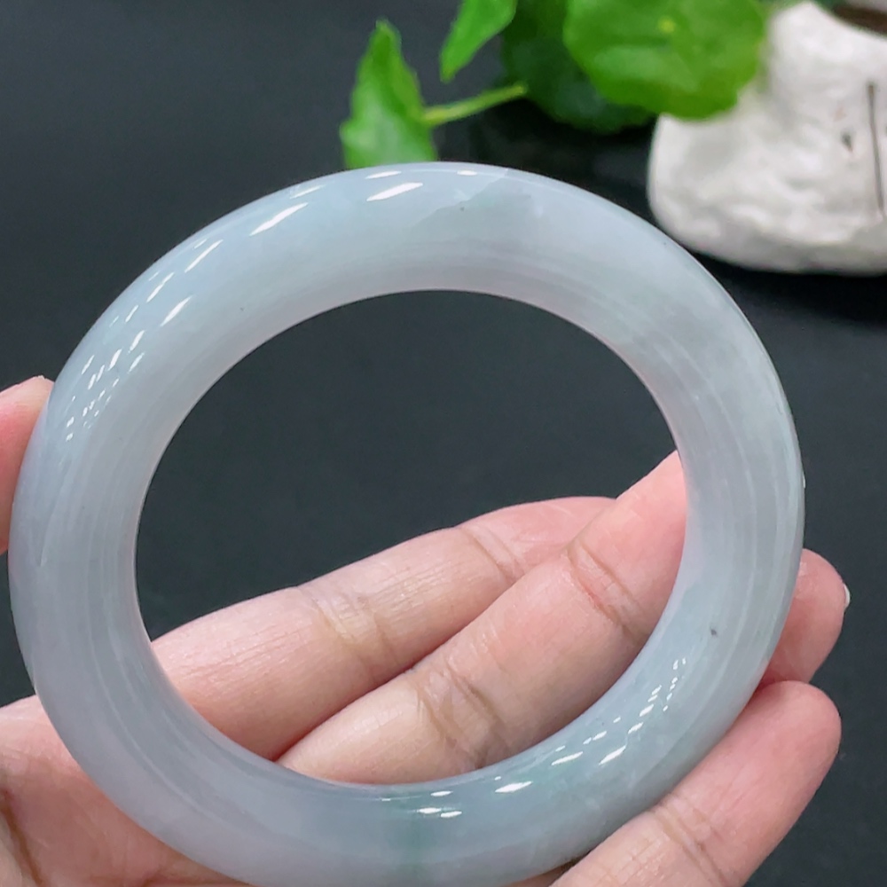 F33935187 Jadeite Round Bangle, Total Weight Approx. 83.3g, Size 55.7