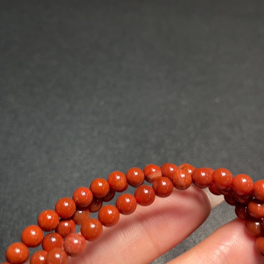 C34992298 South Red Agate Bead Strand with Visible Organic Matter, Total Weight Approx. 27.13g, Size Approx. 5.2mm