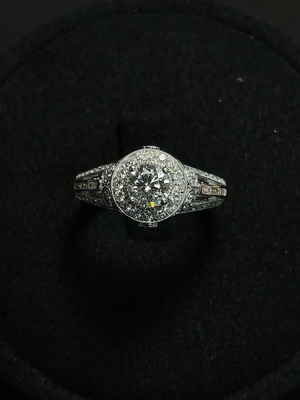 M44314057 18K金钻石戒指 货品总重约4.37克 圈口13 印记D0.505ct d0.312ct d0.073ct