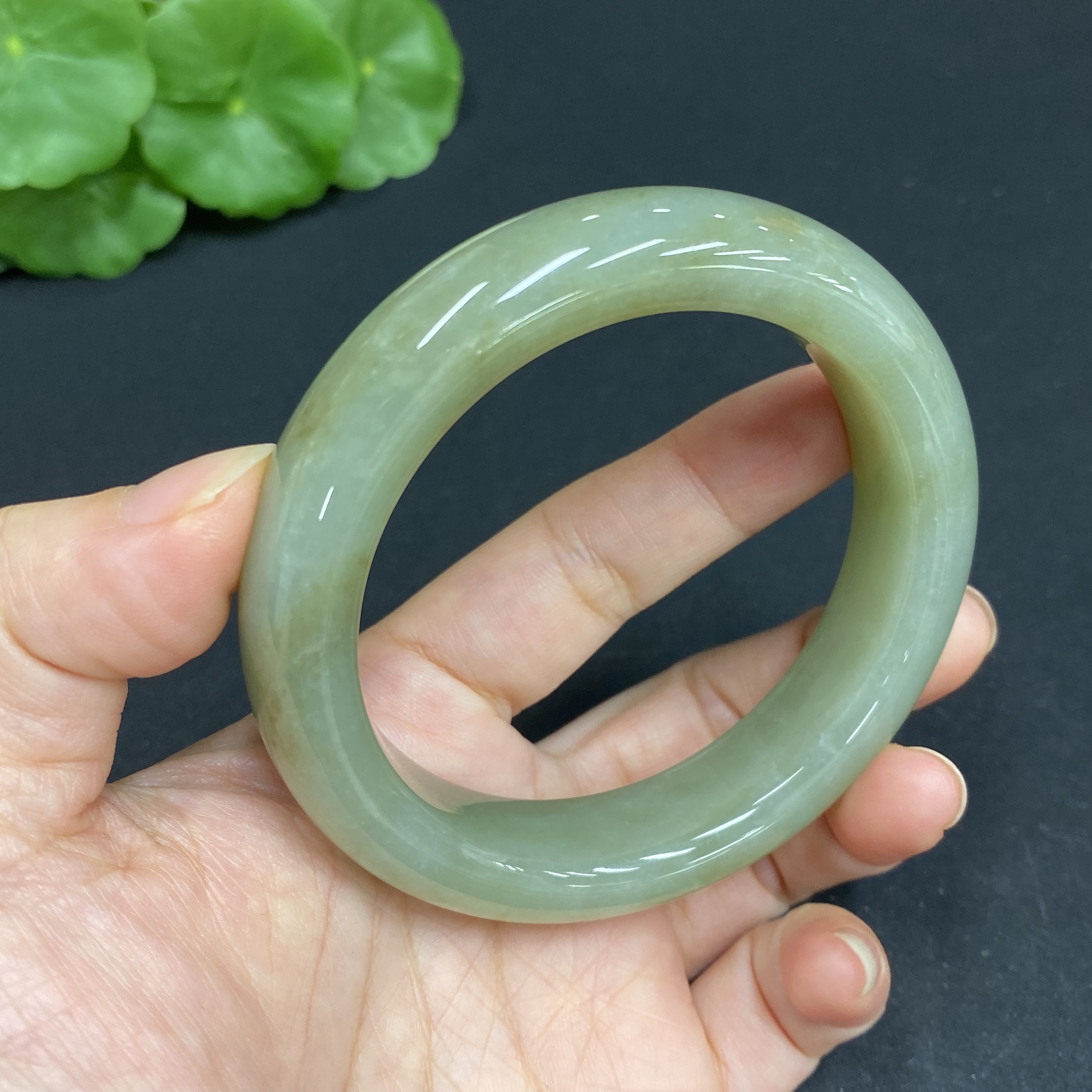 H34036049 Hetian Jade Round Bracelet Size 57 Total Weight Approx. 71.8g