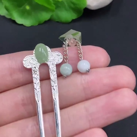 F30556193 Jadeite inlay, non-gold inlay