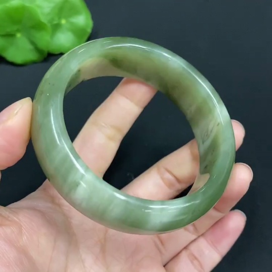 H26037942 Hetian Jade Round Bracelet (Size 56.8, Total Weight Approx. 79g, Contains Other Mineral Components)