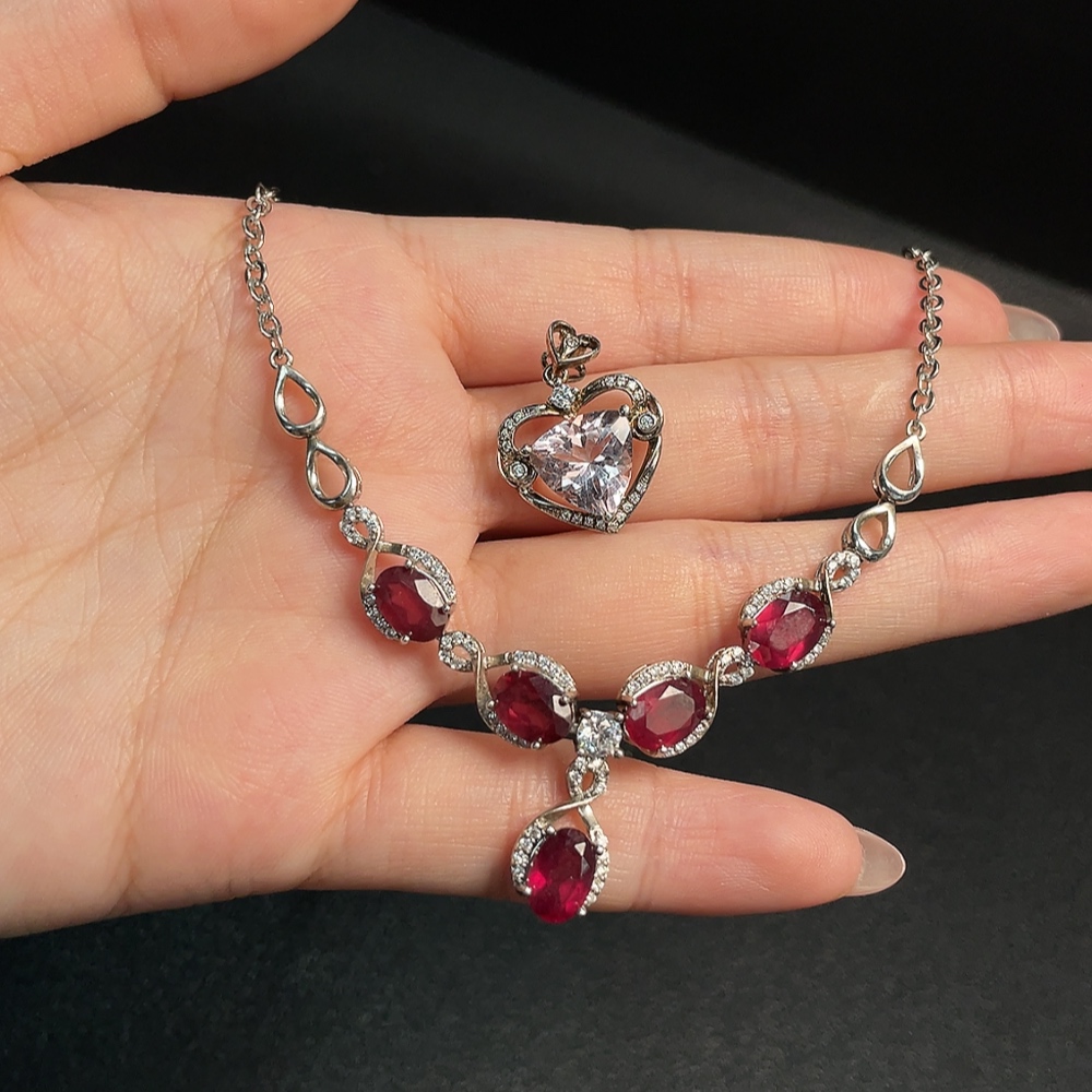 C33890269 Garnet Beaded Necklace + Beryl Pendant (Color Origin Undetermined) Non-Gold Total Weight Approx. 13.45g Sell as a Lot