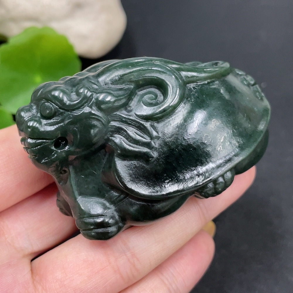 H31663073 Hetian Jade Handheld Piece Dragon Turtle Total Weight Approximately 146g
