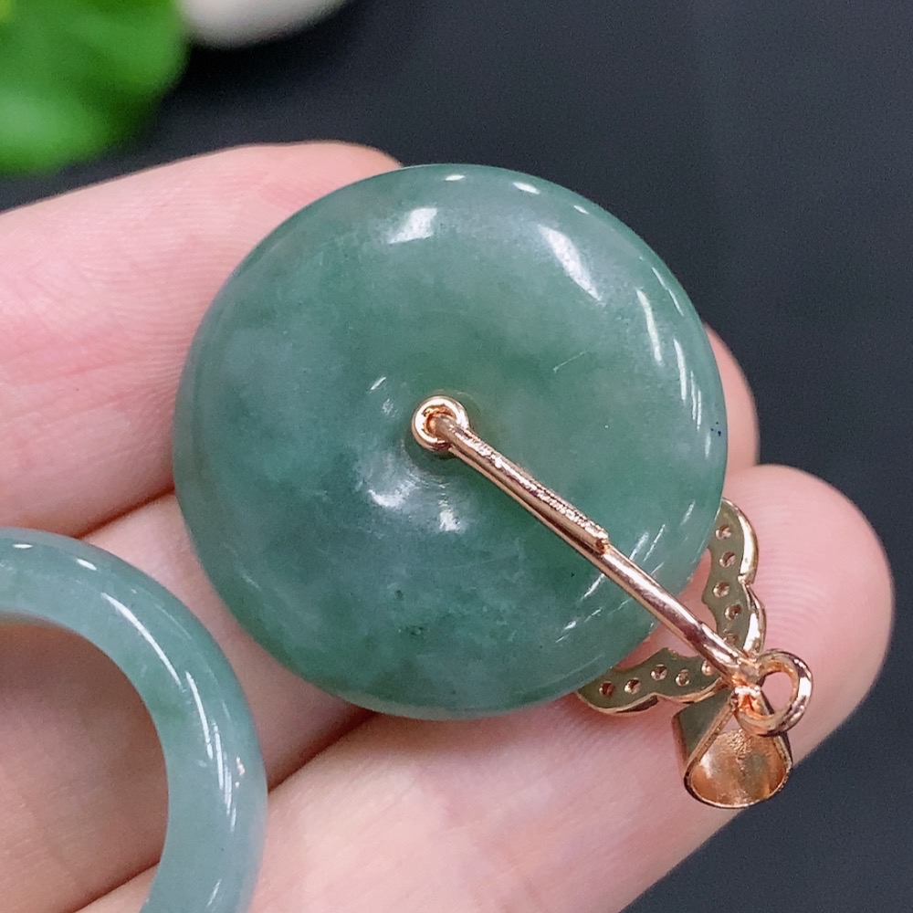 F30457151 JadeitePendant + Ring Size 14 Non-Gold Inlaid