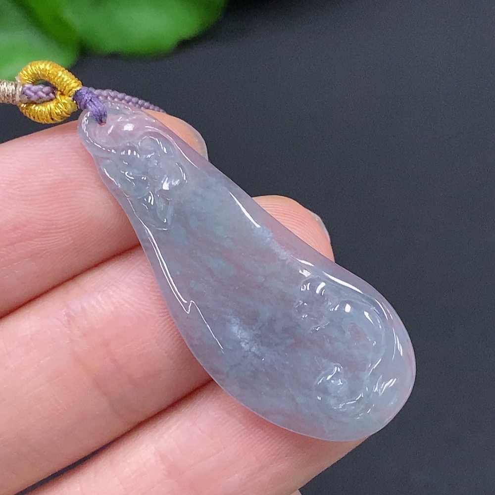 F29392402 Jadeite Auspicious Fish Pendant Total Weight Approx. 4g (including rope weight)