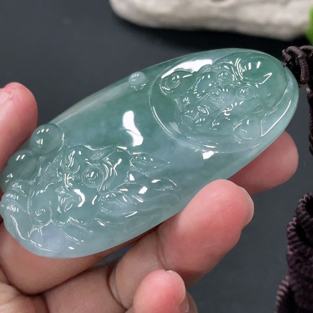 F28195406 JadeitePendant, Total Weight Approximately 47.8g