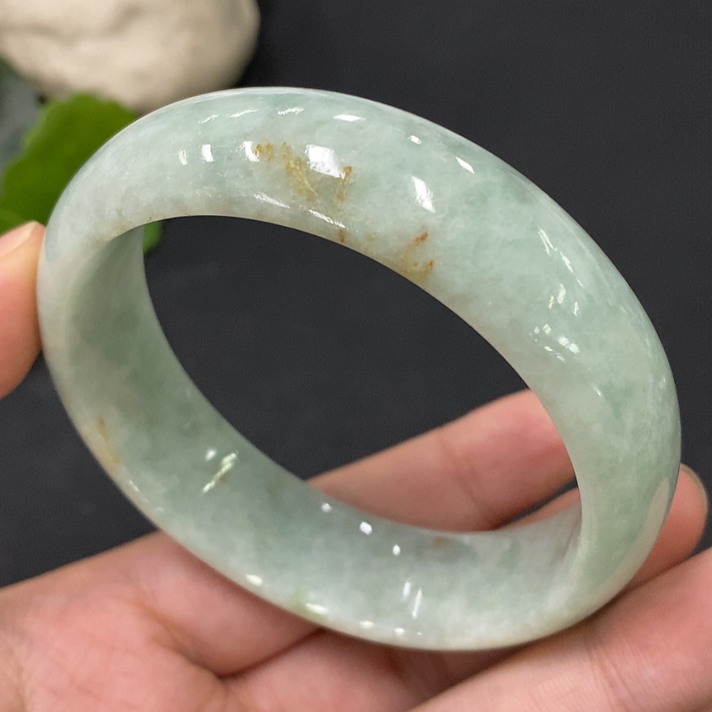 F28198108 Jadeite Round Bangle