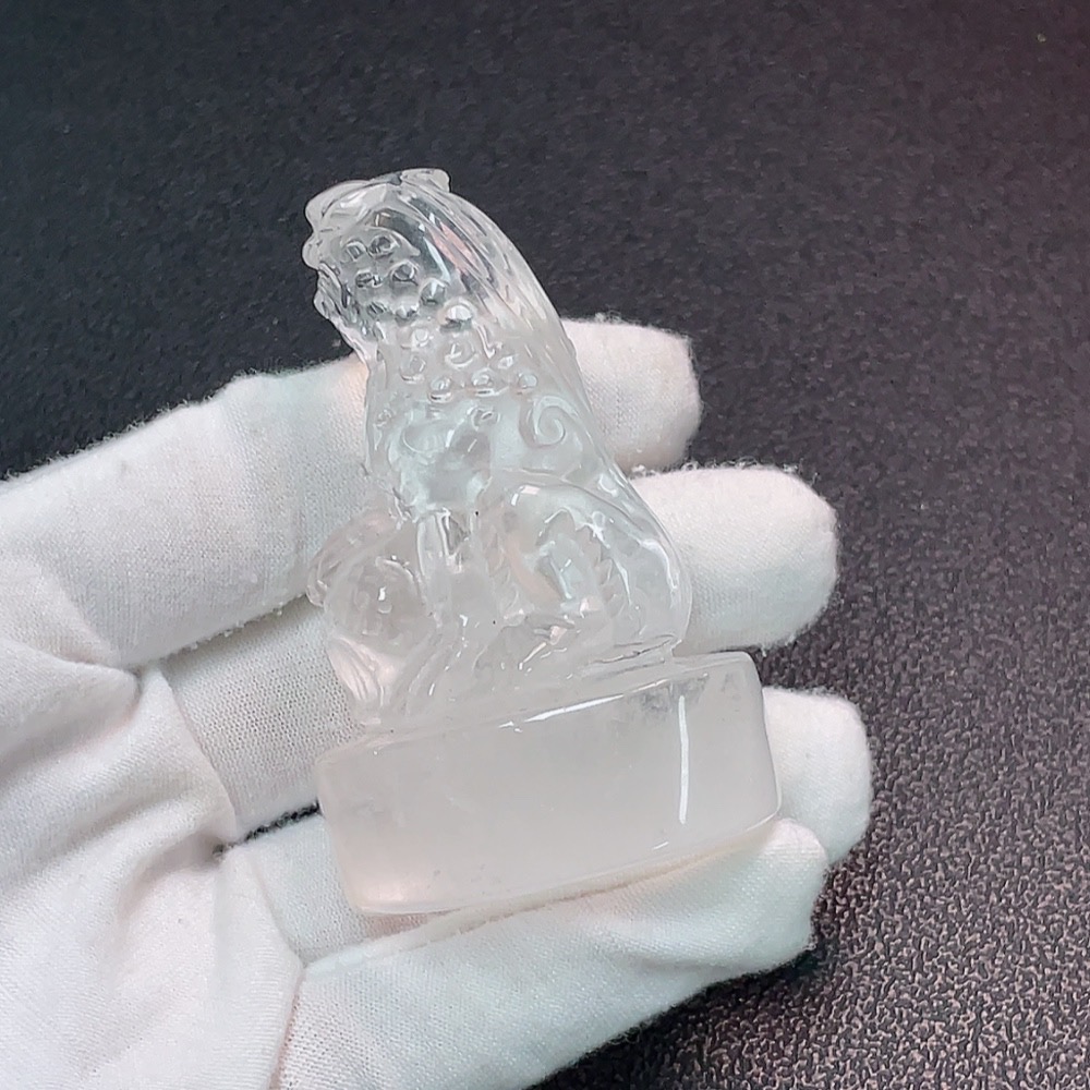 C32816780 Crystal Ornament Total Weight Approximately 97.4g