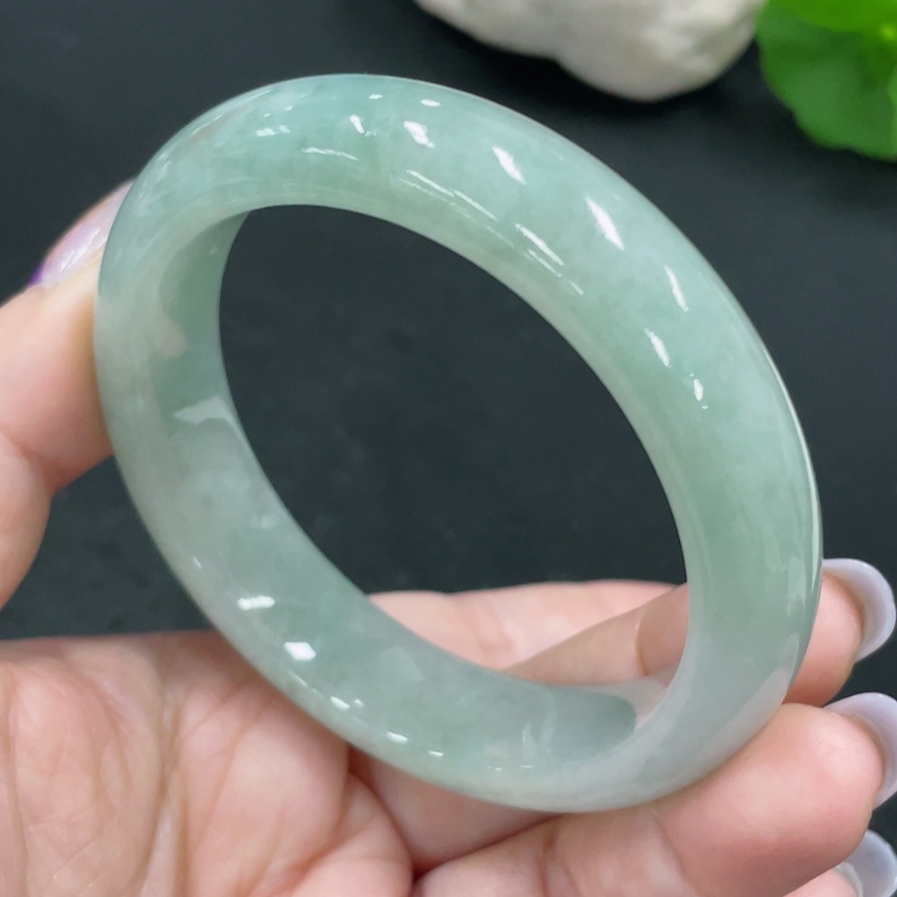 F27064645 Jadeite Round Bangle Size 56.4 Total Weight Approx. 66.7g