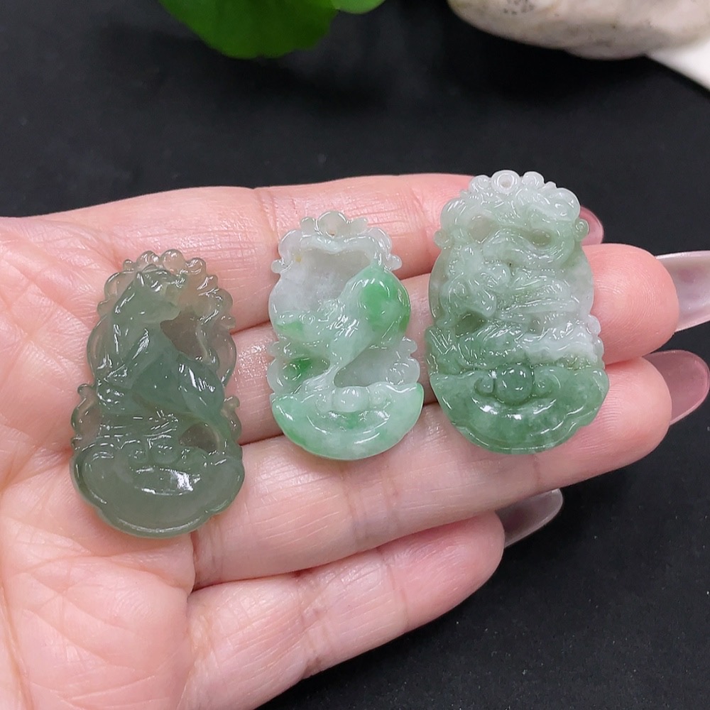 F34033816 Jadeite Pendants Sell as a Lot