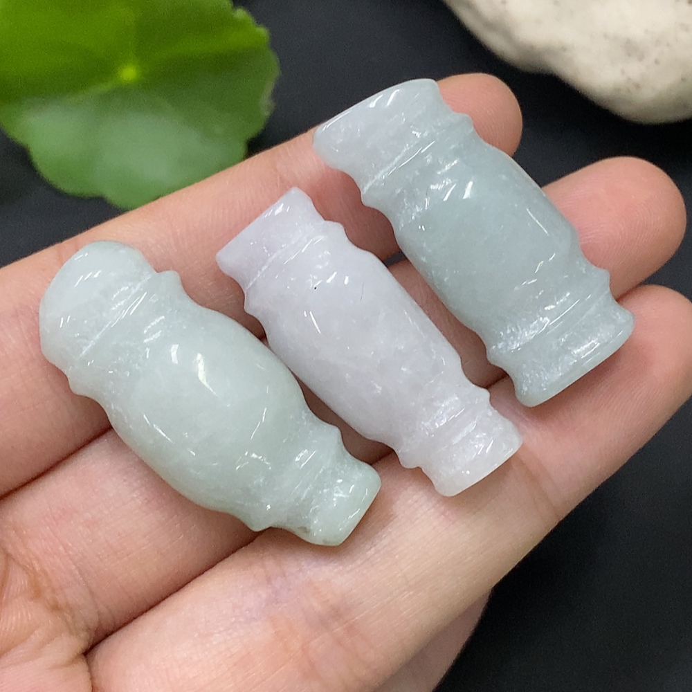 F28198661 Jadeite Pendant Sell as a Lot