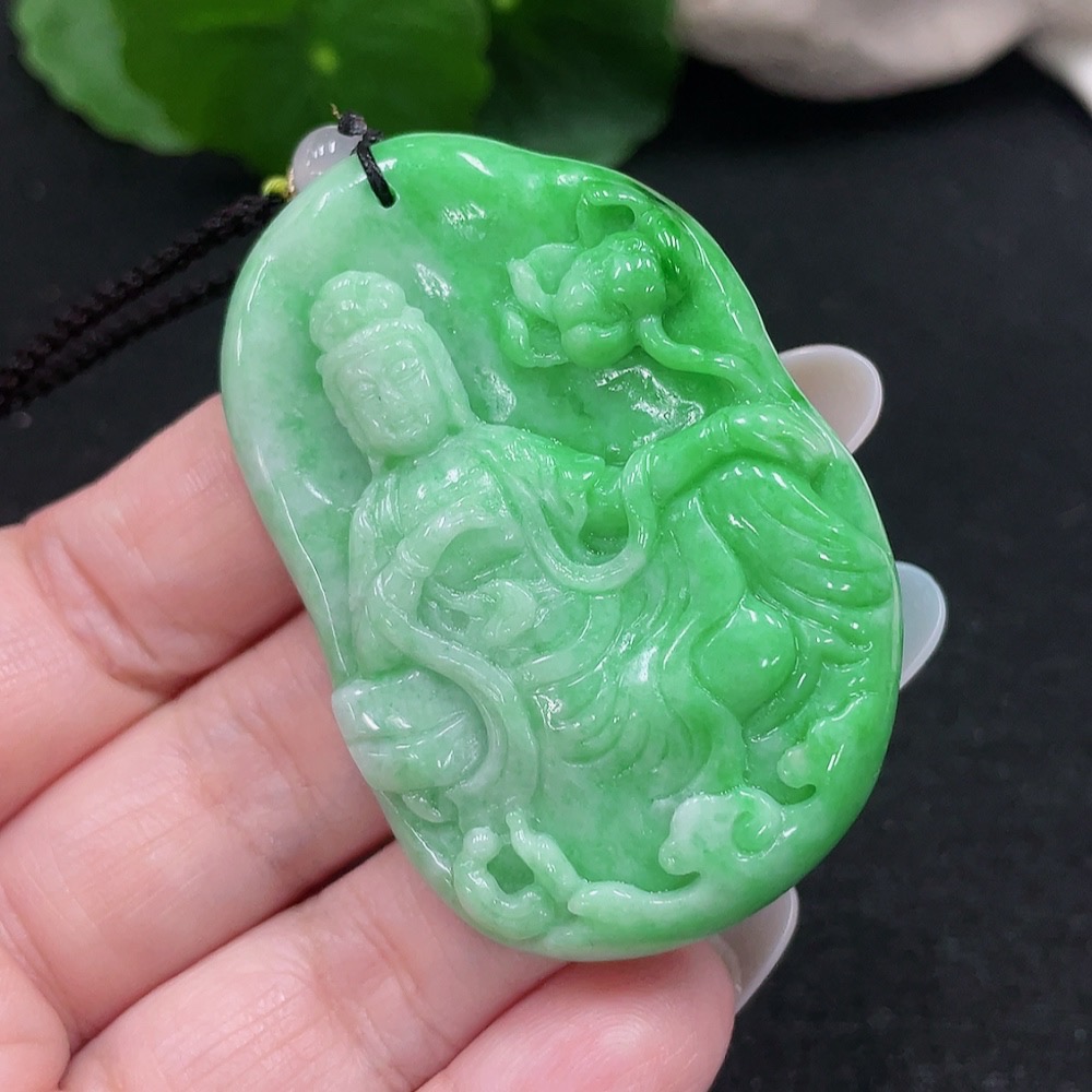 F33874139 Jadeite Guanyin Pendant Total Weight Approx. 29.6g (Including Cord Weight)
