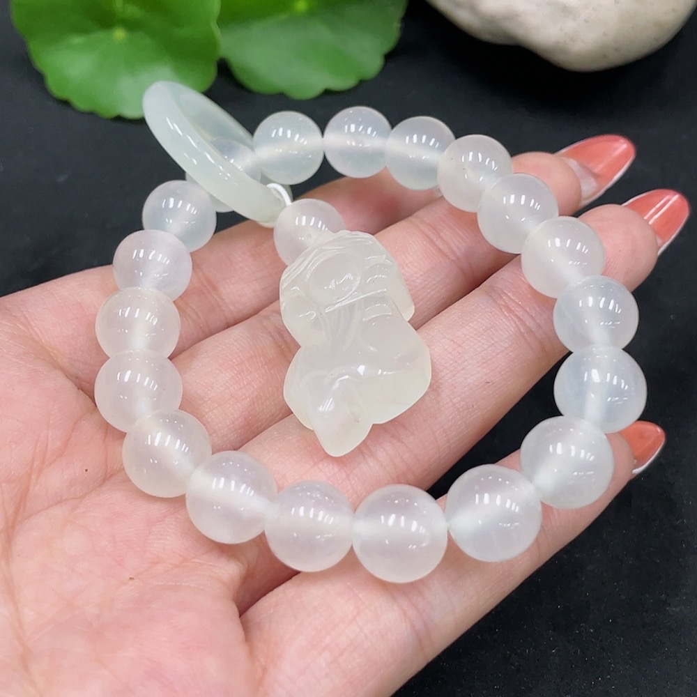 H35085318 Xiuyu (serpentine jade)