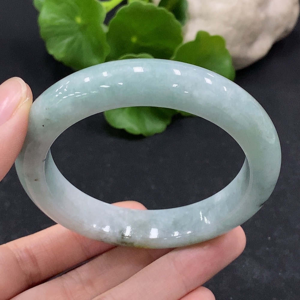 F33946332 Jadeite Round Bangle Size 54.8 Total Weight Approx. 61.4g Yellow Part Color Origin Undetermined
