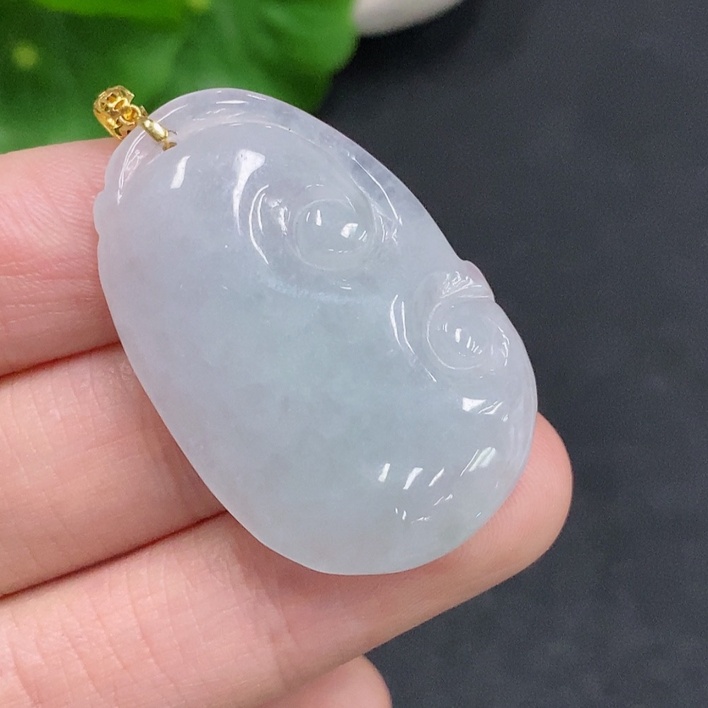 F33830836 Jadeite Ruyi Pendant with 18K Gold Clasp, Total Weight Approximately 9.5g